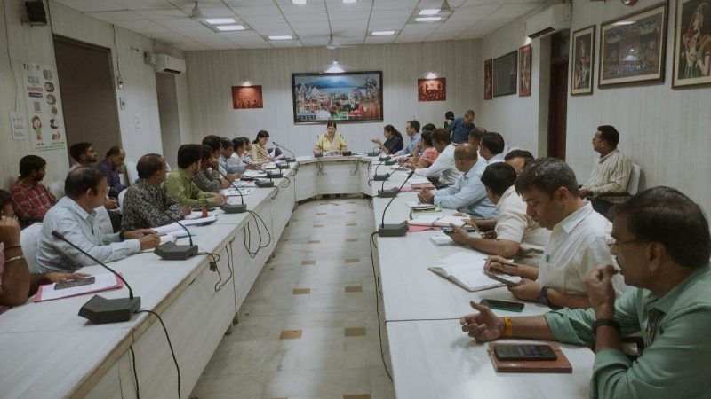 विभागों में आपसी समन्वय के लिए साप्ताहिक समन्वय बैठक का आयोजन सोमवार को कलेक्ट्रेट सभागार में आयोजित | Ajmer News