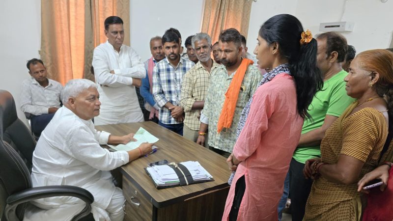 साँसद जनसुनवाई में हो रहा है आमजन की समस्याओं का त्वरित समाधान