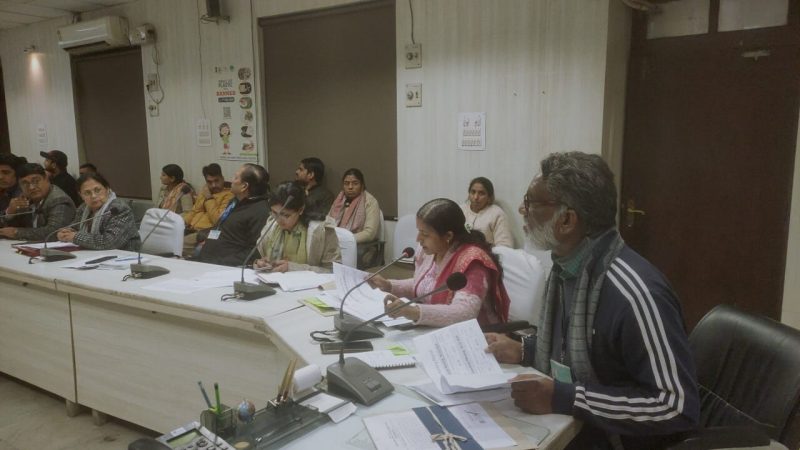 अतिरिक्त जिला कलक्टर गजेन्द्र सिंह राठौड़ की अध्यक्षता मेें सोमवार को साप्ताहिक समन्वय बैठक कलेक्ट्रेट सभागार में आयोजित हुई।साप्ताहिक समन्वय बैठक में अतिरिक्त जिला कलक्टर श्गजेन्द्र सिंह राठौड़ ने कहा कि