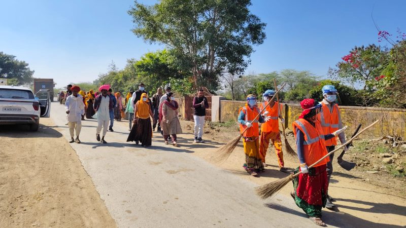 केकड़ी विधायक शत्रुघ्न जी गौतम, जिला कलेक्टर अजमेर एवं मुख्य कार्यकारी अधिकारी अजमेर के निर्देशों और मार्गदर्शन में ग्राम पंचायत लसाडिया में स्वच्छ भारत मिशन अंतर्गत स्वच्छता रैली का आयोजन किया गया जिसमें पंचायत समिति केकड़ी के विकास अधिकारी दिशी शर्मा ने