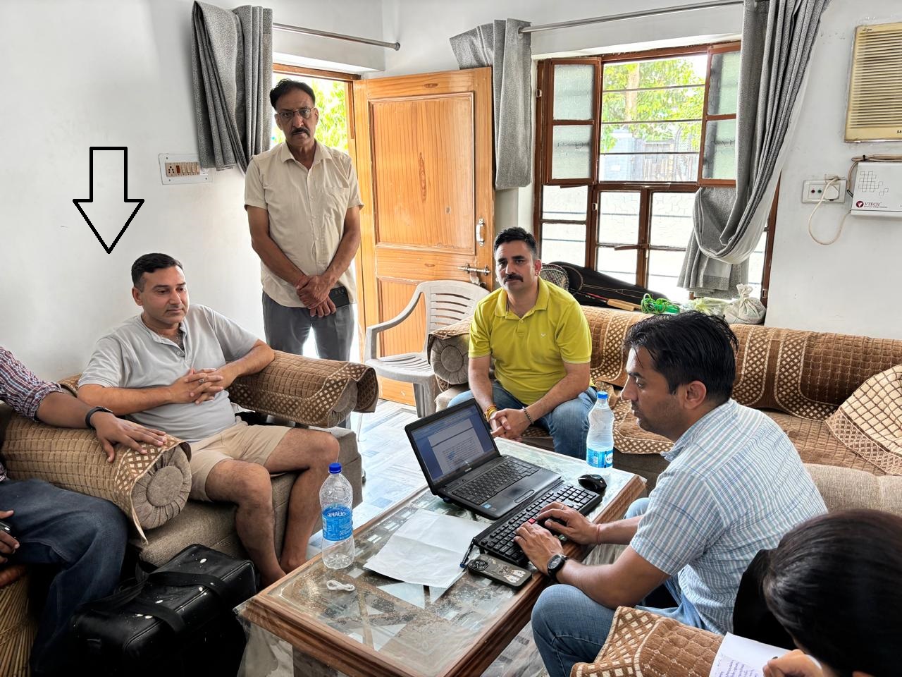 सरपंच दस हजार रुपये की रिश्वत लेते गिरफ्तार