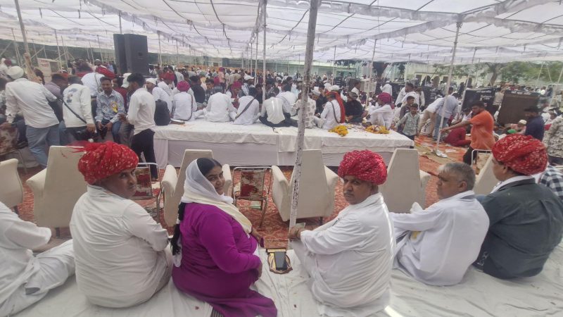 नसीम अख्तर इन्साफ ने लिया सामूहिक विवाह सम्मेलन में भाग, नवविवाहित जोड़ों को दिया आशीर्वाद