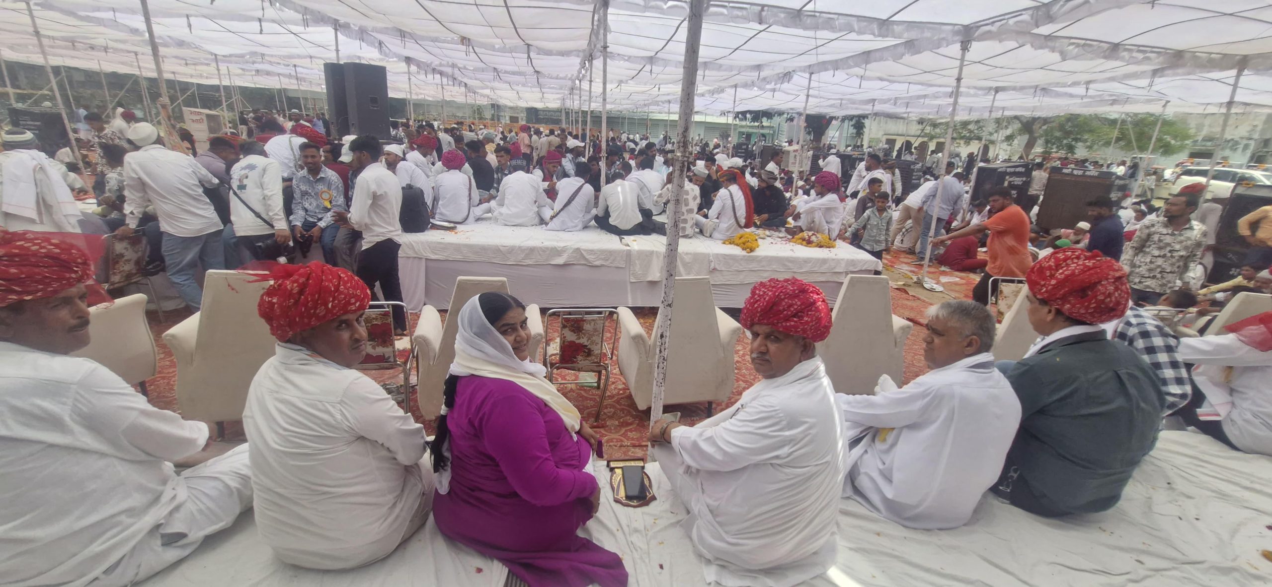 नसीम अख्तर इन्साफ ने लिया सामूहिक विवाह सम्मेलन में भाग, नवविवाहित जोड़ों को दिया आशीर्वाद