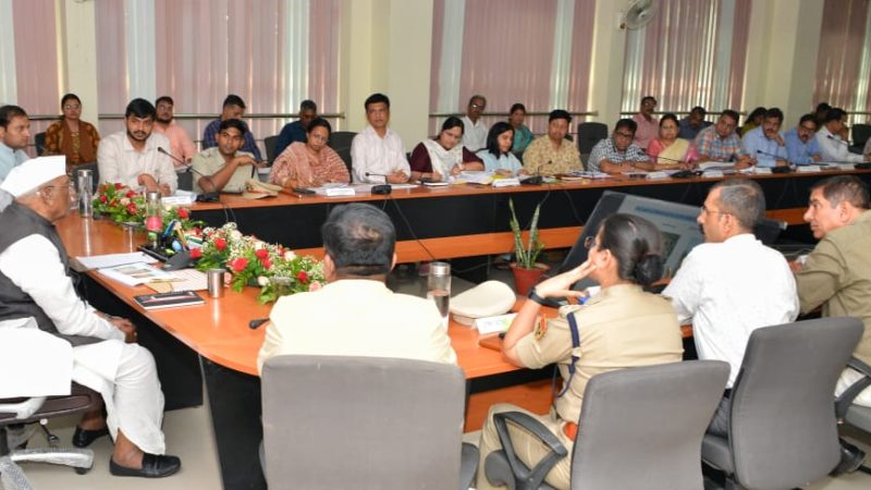 राज्यपाल हरिभाऊ बागडे ने की योजनाओं में प्रगति की समीक्षा