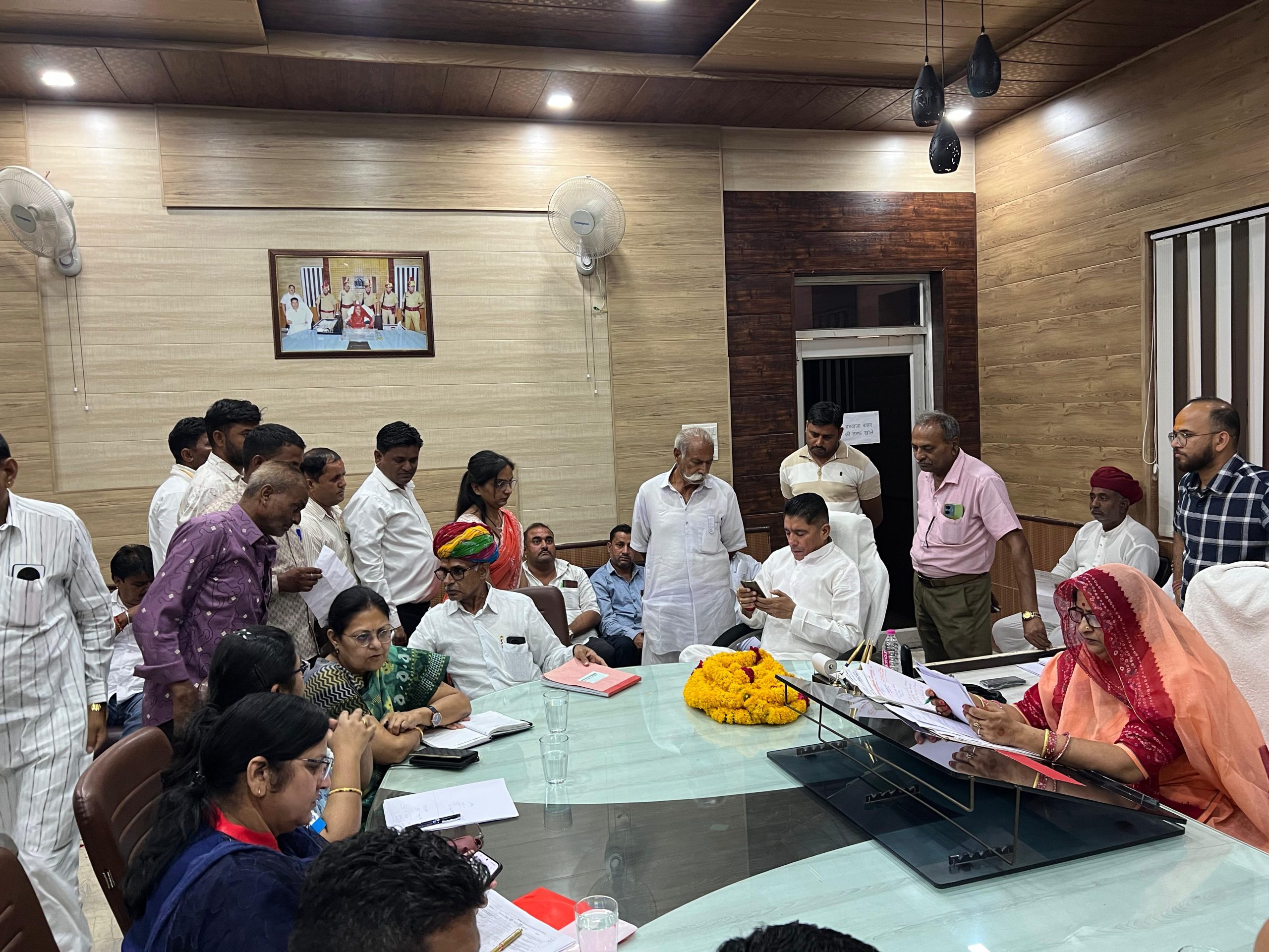 सुशील कंवर पलाडा, जिला प्रमुख ने प्राप्त परिवेदनाओं पर तत्काल कार्रवाई के दिये निर्देश