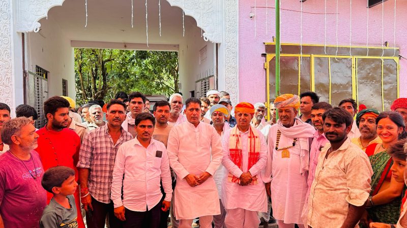 केंद्रीय कृषि राज्य मंत्री भागीरथ चौधरी ने बरोल में सांसद कोष से निर्मित सामुदायिक भवन का किया लोकार्पण
