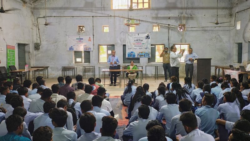 आईटीआई में प्रधानमंत्री नेशनल अप्रेंटिसशिप मेला आयोजित