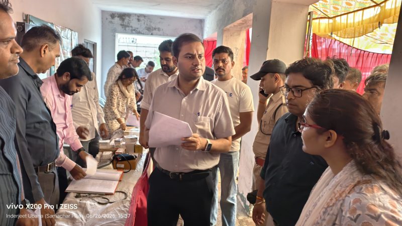 पंडित दीनदयाल उपाध्याय अंत्योदय सम्बल अभियान पखवाड़ा जिला कलक्टर लोक बन्धु ने किया सिलोरा शिविर का निरीक्षण