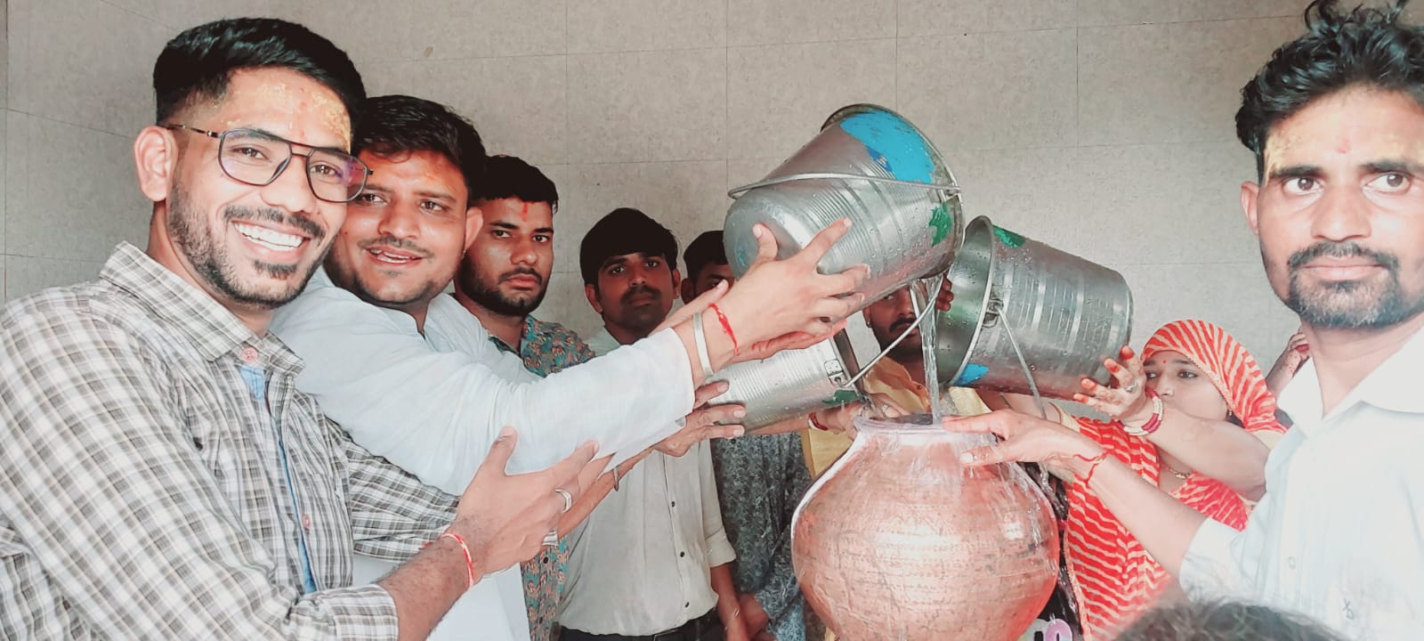 सेन समाज ने शिवमंदिर में जलाभिषेक कर खुशहाली की कामना की