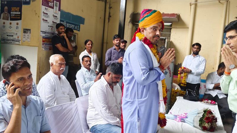 नसीराबाद चिकित्सालय में बने टीन सेड का विधायक लाम्बा ने किया लोकार्पण
