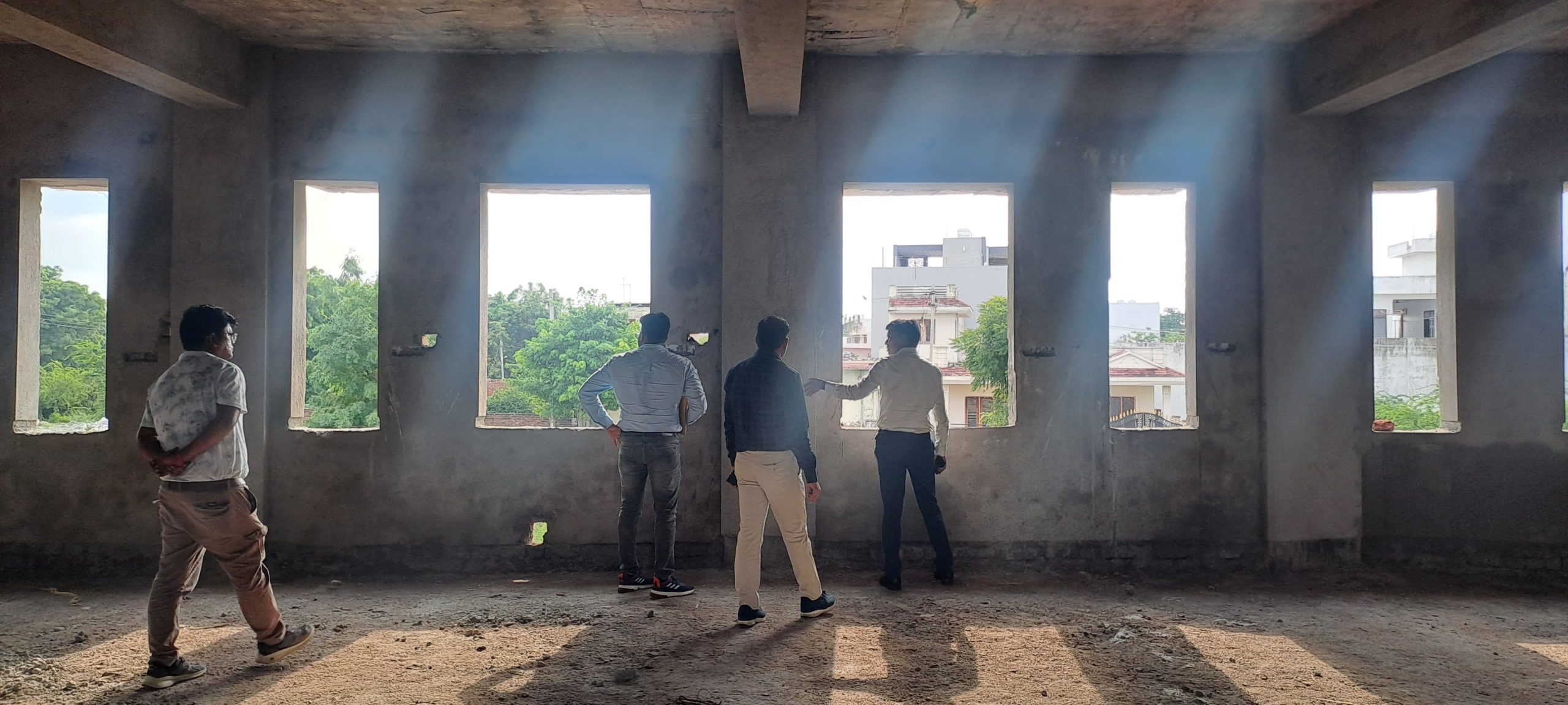 जिला परिषद सीईओ रामप्रकाश पहुचे सावर, विकास कार्यो का किया ओचक निरक्षण,