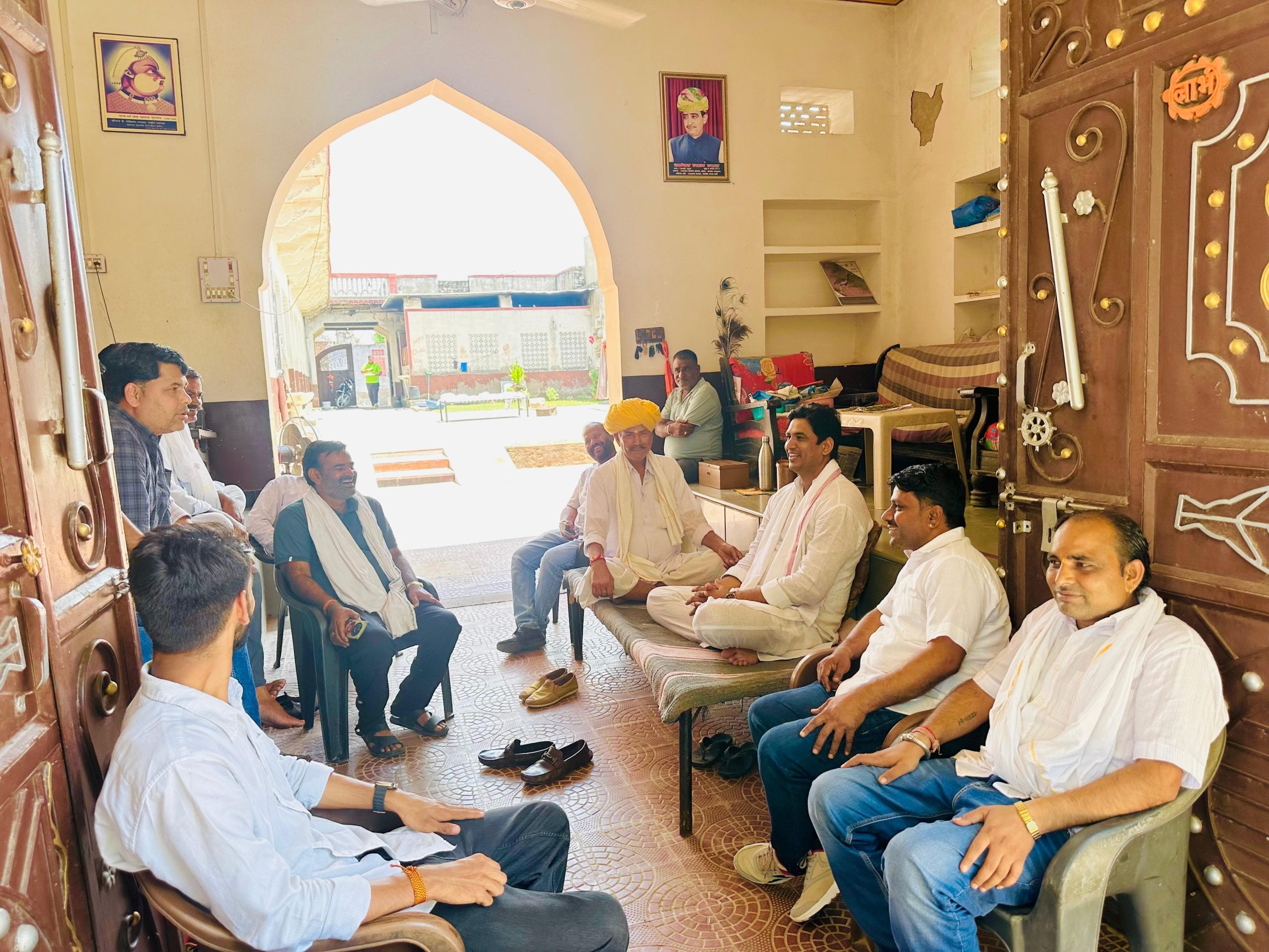 किशनगढ़ विधायक विकास चौधरी ने किया विधानसभा क्षेत्र का दौरा: अतिवृष्टि से प्रभावित किसानो से मिले, विशेष राहत पैकेज की मांग को दोहराया