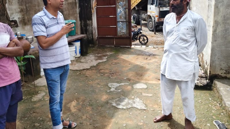 अरडका से कुचील मार्ग को अतिवृष्टि के चलते अस्थाई रूप से किया बंद विकास अधिकारी सुधीर पाठक ने पंचायत समिति क्षेत्र की ग्राम पंचायतो का दौरा