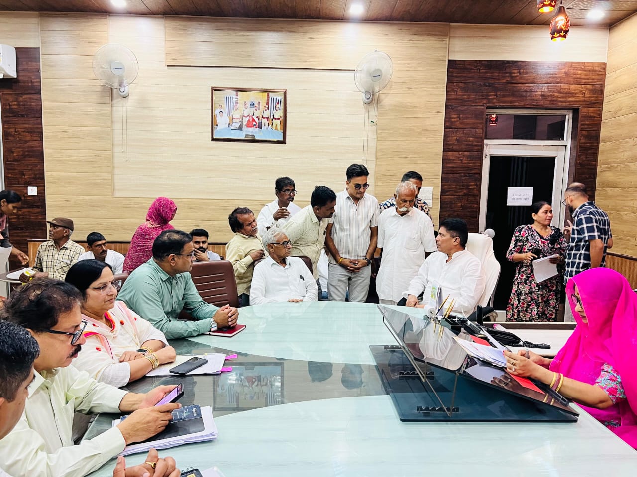 जिला प्रमुख अजमेर की पहल, जिला परिषद के प्रत्येक वार्ड क्षेत्र के दो-दो विद्यालयों में लेगेगें वाटर कूलर