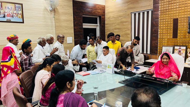 सुशील कंवर पलाडा, जिला प्रमुख ने प्राप्त परिवेदनाओं पर तत्काल कार्रवाई के दिये निर्देश