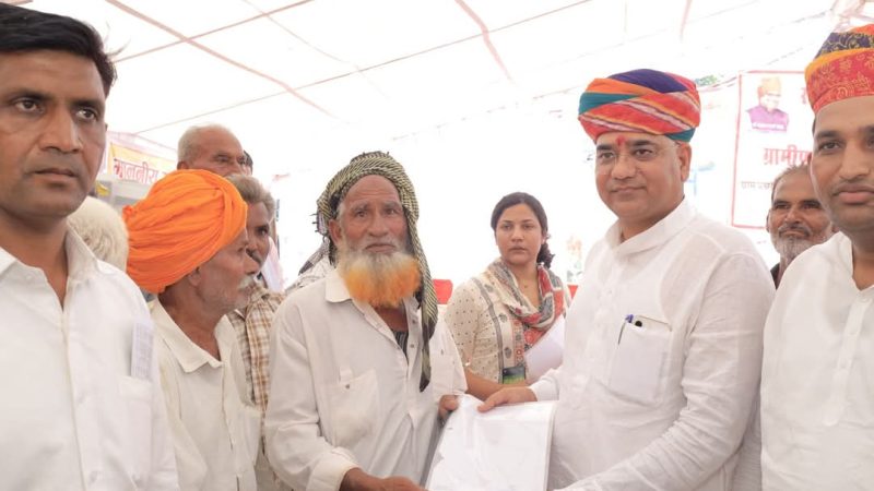 रावत ने पंचायत क्षेत्र अरडका में कराए गए राशि रुपए 51.08 लाख के कार्यों की सौगात भी दी