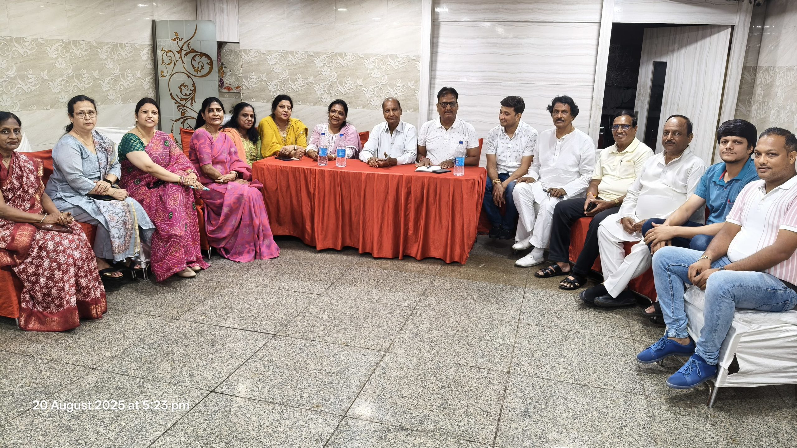 अंतराष्ट्रीय वैश्य महासम्मेलन अजमेर,एक शाम गौ माता के नाम 27 को राष्ट्रकवि सिद्धार्थ देवल देंगे प्रस्तुति