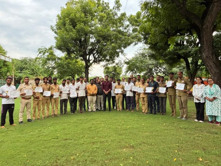 छावनी परिषद् नसीराबाद में स्वच्छता ही सेवा पखवाड़े के तहत सम्मान समारोह