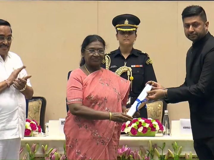 भीलवाड़ा को मिला ‘जल संचय जन भागीदारी 1.0’ अवार्ड राष्ट्रपति ने कलेक्टर जसमीत सिंह संधू को किया सम्मानित, देश में दूसरा स्थान