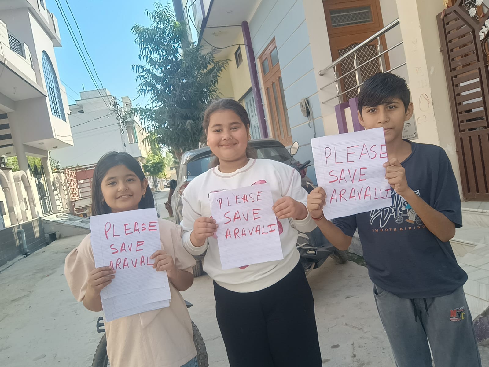 अरावली को बचाने सड़कों पर उतरे बच्चे, दिया जागरूकता का संदेश