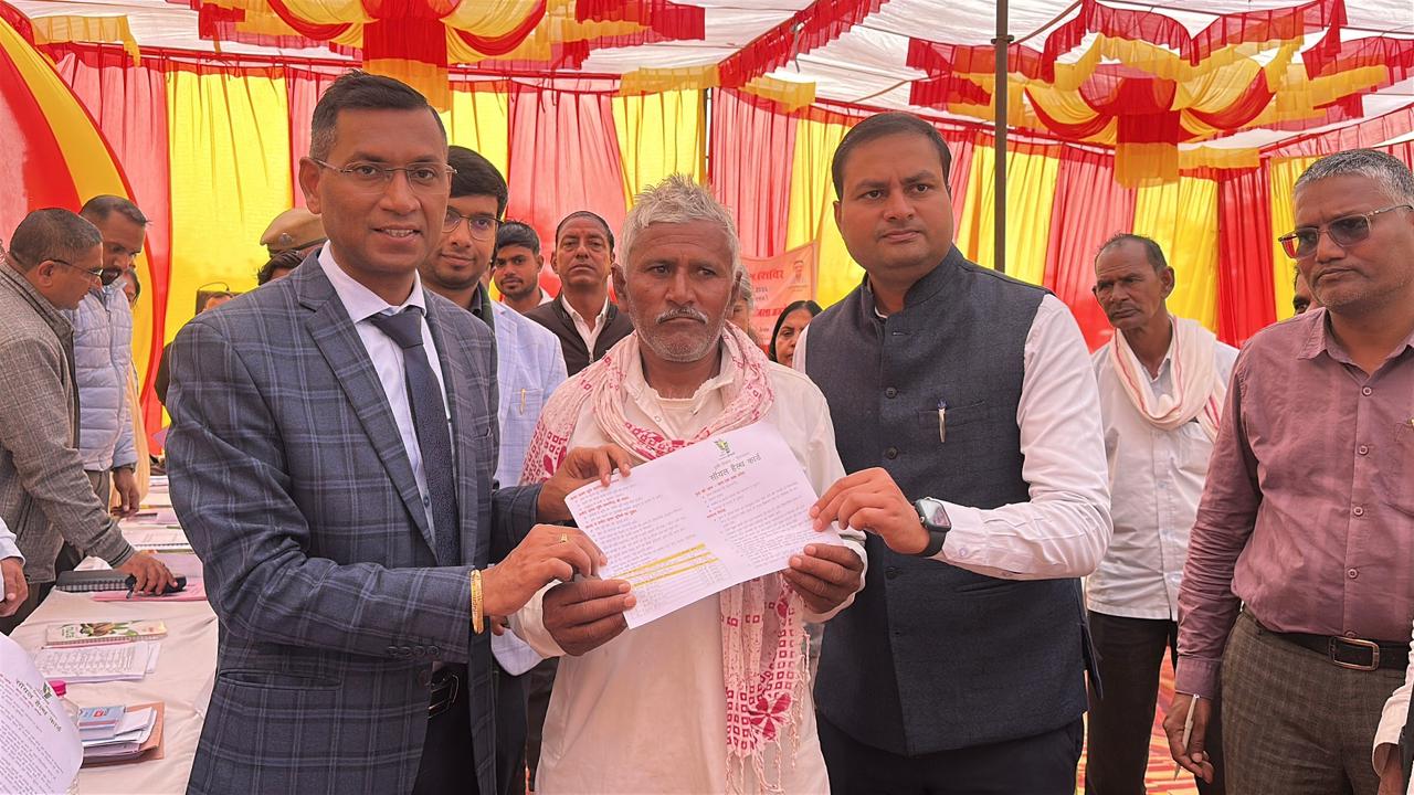 ग्राम उत्थान शिविर-2026 प्रभारी सचिव ने रलावता शिविर का किया निरीक्षण