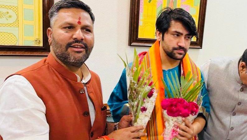 देवनारायण बोर्ड अध्यक्ष ओमप्रकाश भड़ाना ने बागेश्वर धाम सरकार धीरेंद्र कृष्ण शास्त्री का किया स्वागत