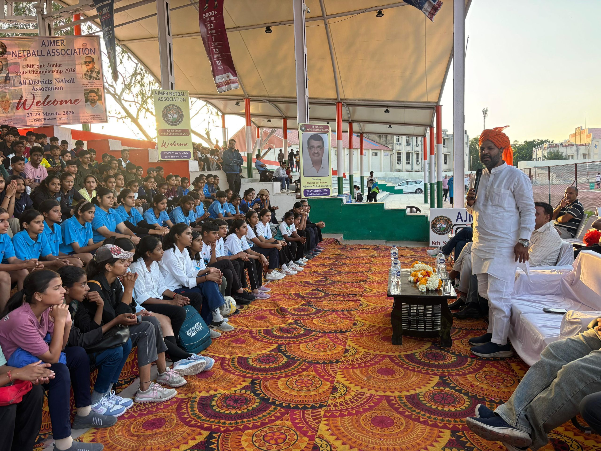 ओम प्रकाश भड़ाना ने कहा कि खेल केवल शारीरिक विकास का माध्यम नहीं, बल्कि अनुशासन, टीम भावना और नेतृत्व क्षमता विकसित करने का सशक्त साधन भी हैं।