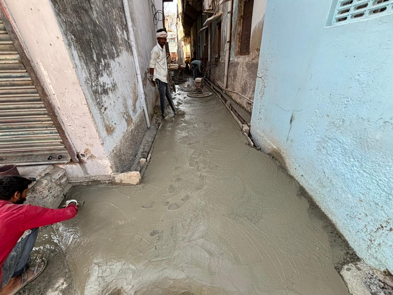 नसीराबाद द्वारा वार्ड संख्या 5 नालियों का निर्माण कार्य प्रगति पर है।