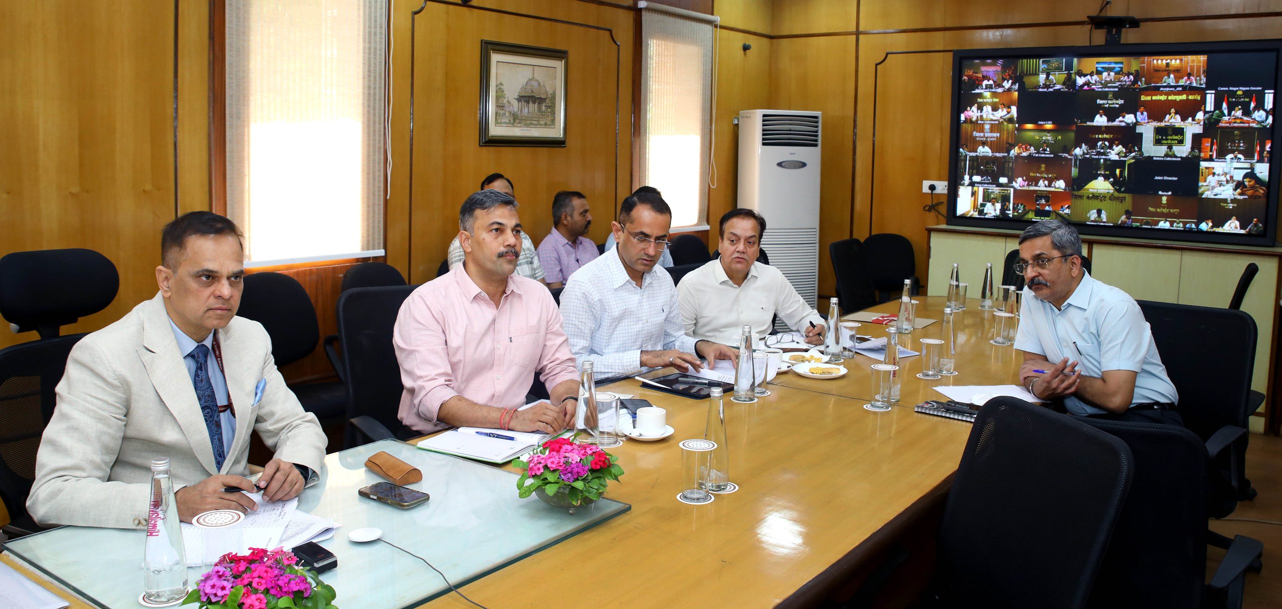 मुख्यमंत्री विकसित ग्राम-शहरी वार्ड अभियान की समीक्षा, क्यूआर फीडबैक और जीआईएस मैपिंग से आमजन की भागीदारी सुनिश्चित करें,15 मई तक मास्टर प्लान तैयार करें- मुख्य सचिव