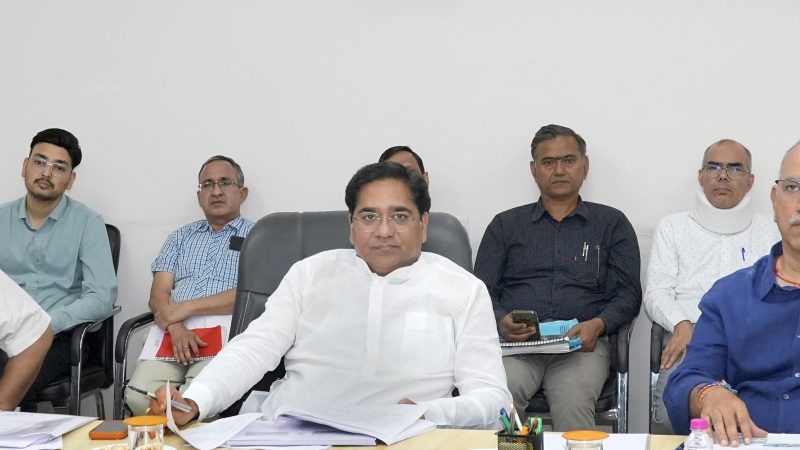 जल संसाधन विभाग कीपरियोजनाओं के कार्यों में आएगी और गतिअभियंता परियोजना क्षेत्रों में करेंगे नियमित दौरे,फोटो सहित वास्तविक स्थिति की भेजनी होगी रिपोर्ट- जल संसाधन मंत्री सुरेश सिंह रावत