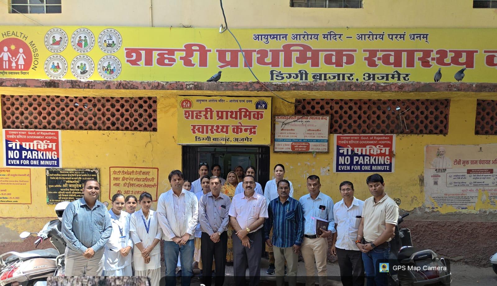 संयुक्त निदेशक ने डिग्गी बाज़ार UPHC पर 100 दिवसीय टीबी मुक्त भारत अभियान कैंप का किया निरिक्षण