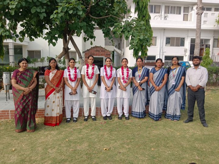 हुकमचंद पब्लिक स्कूल का सीबीएसई 10वीं में शानदार प्रदर्शन,विद्यार्थियों ने अपनी प्रतिभा का लोहा मनवाते हुए विद्यालय का नाम रोशन किया है