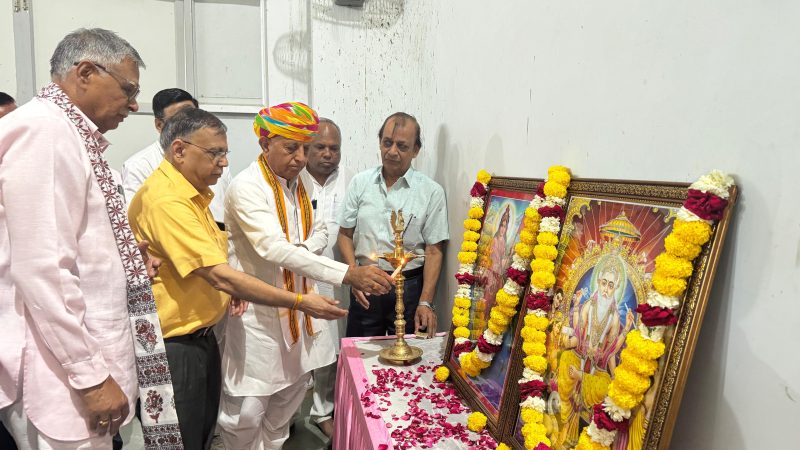 मोदी सरकार लघु उद्योगों और हस्तशिल्प क्षेत्र को सशक्त बनाने के लिए निरंतर प्रयासरत : भागीरथ चौधरी