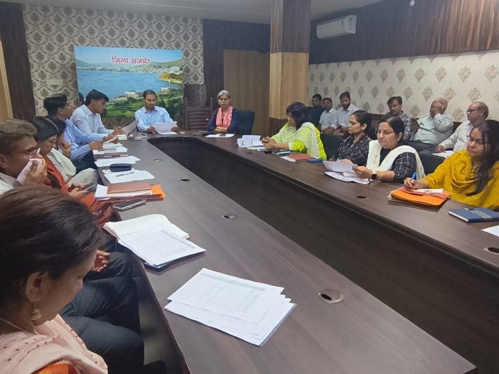 मुख्यमंत्री विकसित ग्राम-शहरी वार्ड अभियान की वीसी के माध्यम से हुई समीक्षा