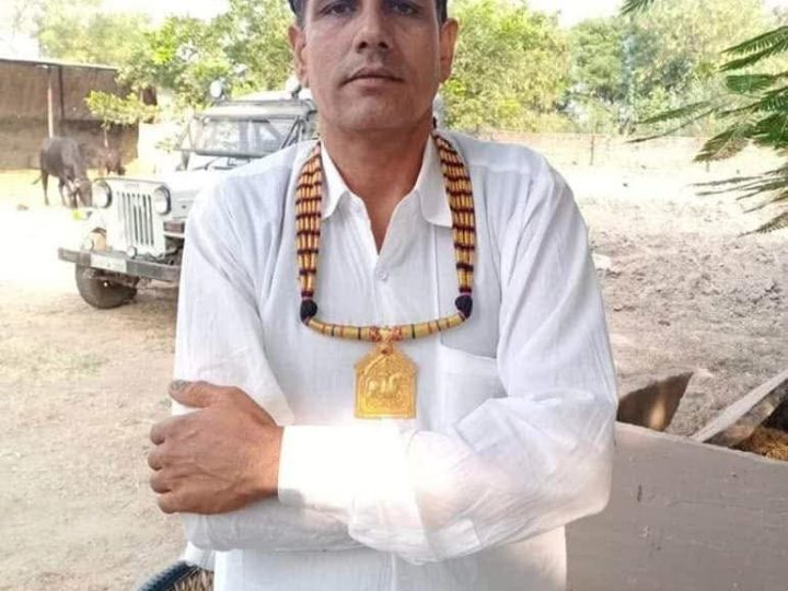 पूर्व सरपंच भाई राम सिंह चौधरी, उनकी माताजी पूसी देवी जी,धर्मपत्नी एवं निवर्तमान जिला परिषद सदस्य सुरज्ञान चौधरी तथा उनकी भांजी महिमा के गाड़ी में आग लगने से दुखद देहावसान का समाचार अत्यंत हृदयविदारक और स्तब्ध कर देने वाला है।