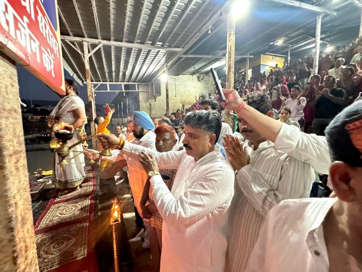 पुष्कर पहुंचे नेता प्रतिपक्ष टीकाराम जूली, सरोवर पूजन कर लगाए जय श्रीराम और सनातन धर्म के जयकारे