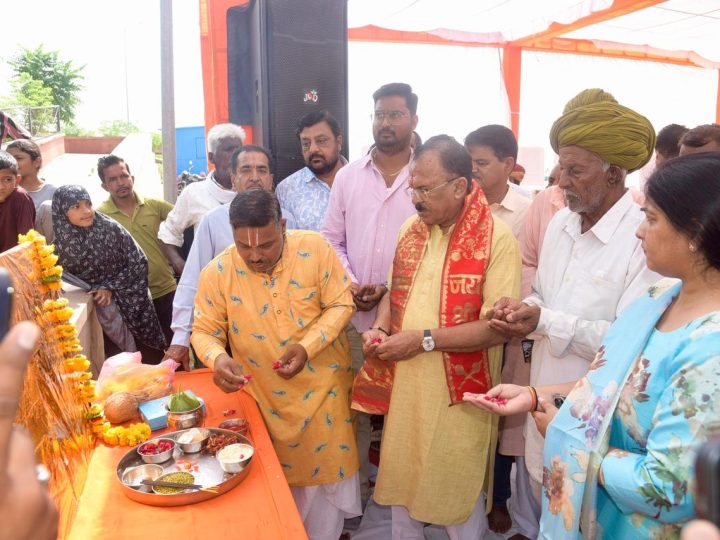 झीलों की नगरी के रूप में विकसित हो रहा अजमेर, बढ़ेगा पर्यटन-श्री देवनानीविधानसभा अध्यक्ष ने रखी चौरसियावास तालाब सौन्दर्यीकरण की नींव5.13 करोड़ रूपए की लागत से होगा विकास