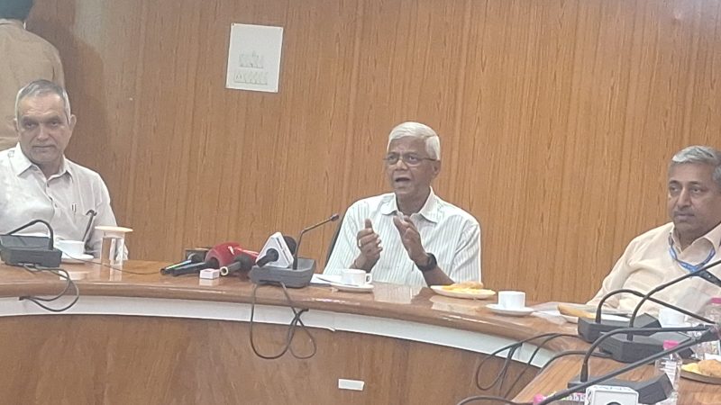 आयोग अध्यक्ष श्री उत्कल रंजन साहू ने प्रेस कॉन्फ्रेंस में साझा कीं कार्यकाल की उपलब्धियां व नवाचार