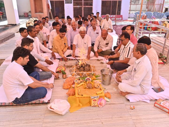 मोदी सरकार के 12 वर्ष पूर्ण होने पर जिलेभर में हुए धार्मिक आयोजन