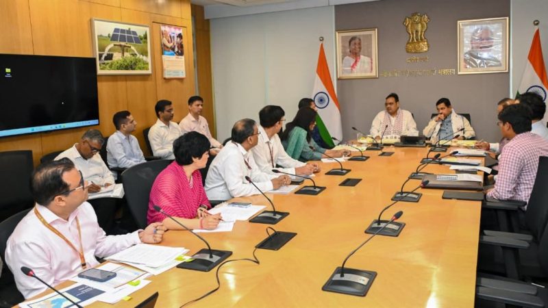 मुख्यमंत्री भजनलाल शर्मा का नई दिल्ली दौरा,केन्द्रीय मंत्री शिवराज सिंह चौहान ने ग्राम विकास चौपालों के नवाचार के लिए मुख्यमंत्री की सराहना की