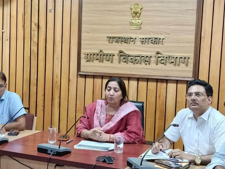 वीबी-जी राम जी आयुक्त ने मनरेगा बकाया बिलों का शीघ्र भुगतान करने के दिए निर्देश