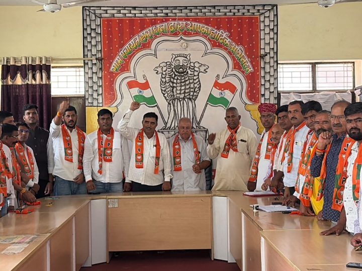 सराधना मंडल की मासिक बैठक संपन्न, संगठन विस्तार एवं जनहित योजनाओं को घर-घर पहुंचाने पर जोर