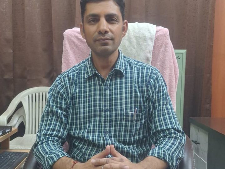 अमित शर्मा ने परियोजना अधिकारी (लेखा) ग्रामीण विकास के पद पर संभाला कार्यभार