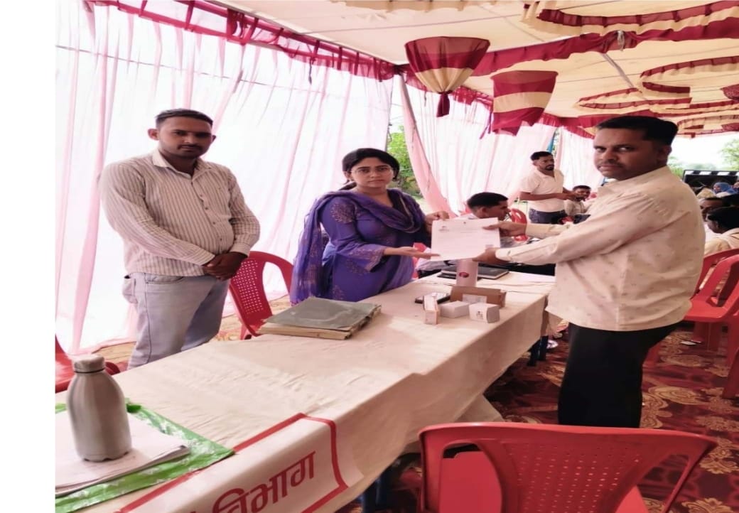 भिनाय तहसील के अंतर्गत ग्राम पंचायत नागोला में आयोजित शिविर में देखने को मिला, जहाँ एक महिला पशुपालक को मौके पर