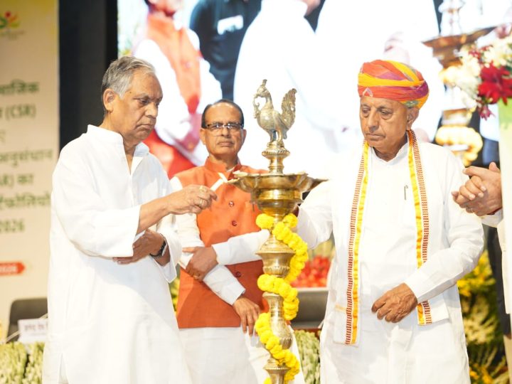 कृषि अनुसंधान, नवाचार और तकनीक के माध्यम से किसानों की समृद्धि के लिए सरकार प्रतिबद्ध : भागीरथ चौधरी