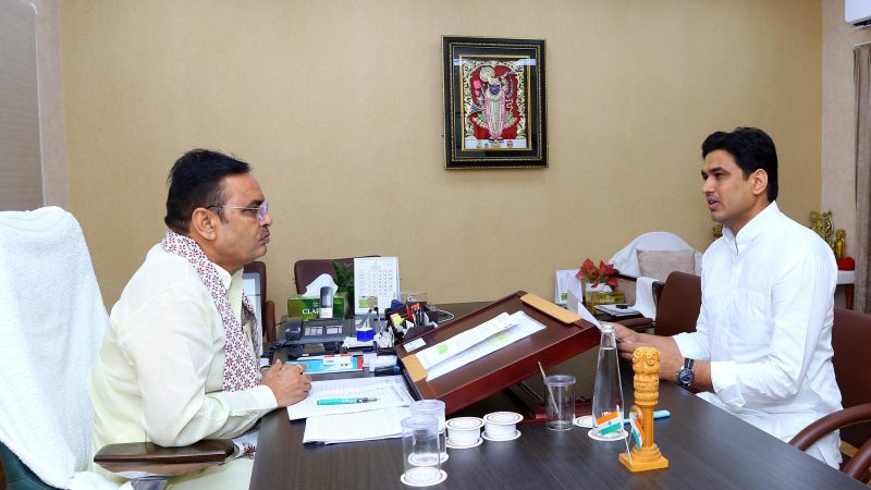 किशनगढ़ विधायक डॉ. विकास चौधरी ने मुख्यमंत्री भजनलाल शर्मा से मुलाकात कर क्षेत्र की 3 बड़ी समस्याओं के समाधान की उठाई पुरजोर मांग: