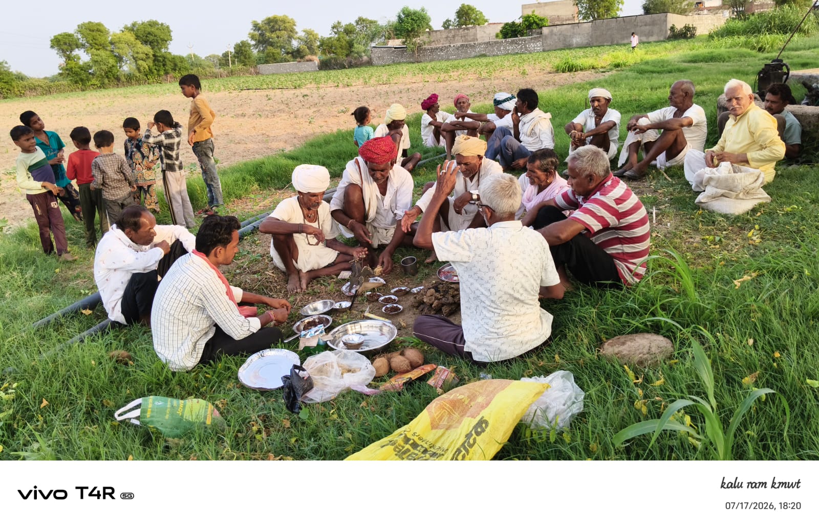 ग्राम पंचायतपिपलाज में अच्छी बारिश की कामना को लेकर ग्रामवासियों ने की इंद्र देव की पूजा-अर्चना