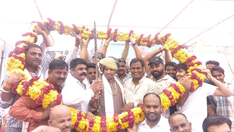 सेवा भाव के साथ मनाया विधायक रामस्वरूप लांबा का जन्मदिन
