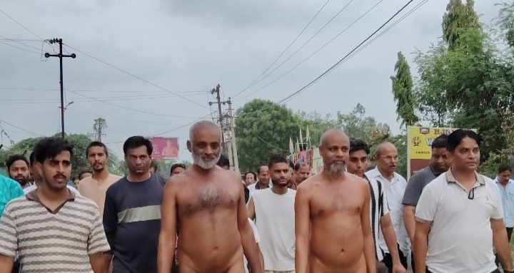 दादागुरु की समाधि नगरी नसीराबाद में प्रथम बार हुआ परम पूज्य मुनि श्री निष्पक्षसागर जी महाराज एवं परम पूज्य मुनि श्री निस्पृहसागर जी महाराज ससंघ का मंगल प्रवेश