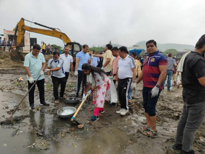 आनासागर झील संरक्षण के लिए तीन दिवसीय श्रमदान अभियान का शुभारंभ, पहले दिन उमड़ा जनसैलाब